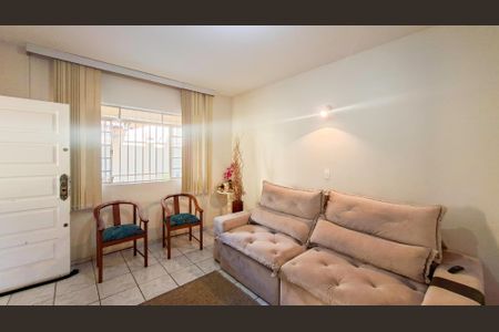 Sala de casa à venda com 5 quartos, 253m² em Paraíso, Belo Horizonte