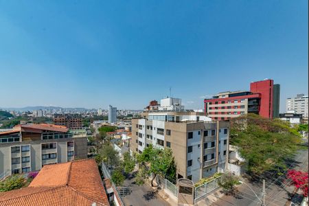 Vista de apartamento à venda com 3 quartos, 109m² em Coração Eucarístico, Belo Horizonte