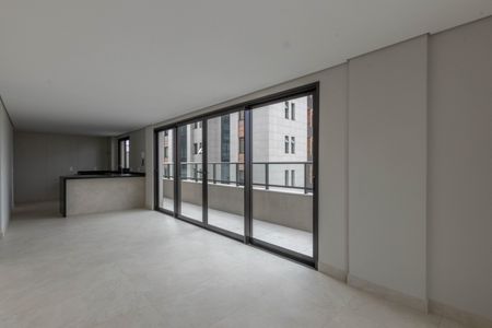 Sala de apartamento à venda com 2 quartos, 135m² em Santo Agostinho, Belo Horizonte