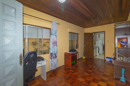 Sala de casa à venda com 2 quartos, 150m² em Centro, Canoas