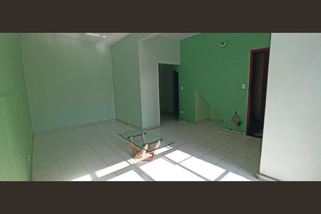 Sala de casa de condomínio à venda com 3 quartos, 200m² em Manguinhos, Rio de Janeiro