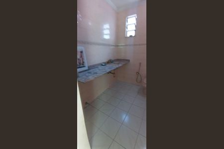 Cozinha de casa de condomínio à venda com 3 quartos, 200m² em Manguinhos, Rio de Janeiro