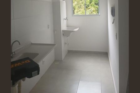 Cozinha de apartamento para alugar com 2 quartos, 44m² em Parque Sao Sebastiao, Ribeirão Preto