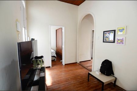 Sala de casa à venda com 2 quartos, 70m² em Estácio, Rio de Janeiro