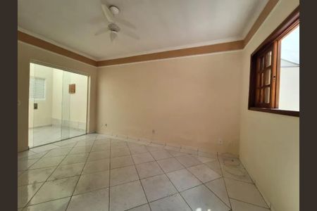 Casa para alugar com 2 quartos, 89m² em Nova Gameleira, Belo Horizonte