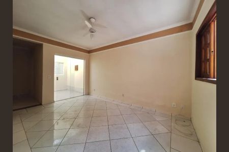 Casa para alugar com 2 quartos, 89m² em Nova Gameleira, Belo Horizonte