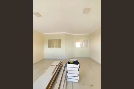 Sala de casa para alugar com 2 quartos, 91m² em São Salvador, Belo Horizonte