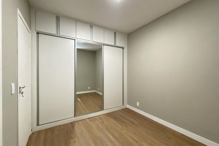 Suíte 1 de apartamento para alugar com 2 quartos, 75m² em Vila Paris, Belo Horizonte