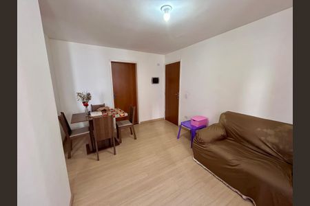 Sala de apartamento à venda com 2 quartos, 44m² em Jardim São Luis, Guarulhos