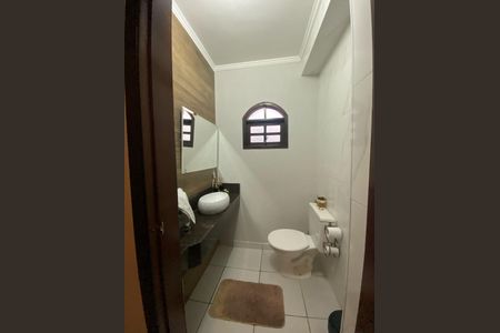 Casa à venda com 3 quartos, 185m² em Conjunto Residencial Pombeva, São Bernardo do Campo
