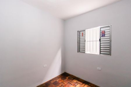Quarto 2 de casa para alugar com 2 quartos, 70m² em Jardim Danfer, São Paulo