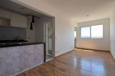 Sala de apartamento para alugar com 2 quartos, 75m² em Picanço, Guarulhos
