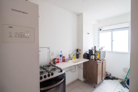 Cozinha de apartamento para alugar com 2 quartos, 45m² em Jardim Arpoador, São Paulo