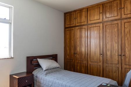 Quarto 1 de apartamento à venda com 2 quartos, 68m² em Calafate, Belo Horizonte