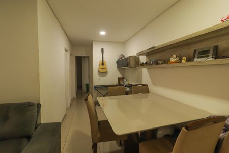 Sala de apartamento à venda com 3 quartos, 76m² em Jardim Ermida I, Jundiaí