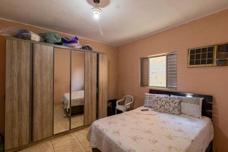 Quarto 1 de casa para alugar com 3 quartos, 78m² em Vila Marilena, São Paulo