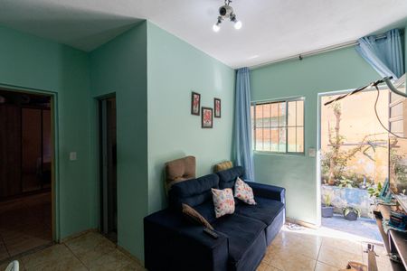Sala de casa para alugar com 3 quartos, 78m² em Vila Marilena, São Paulo
