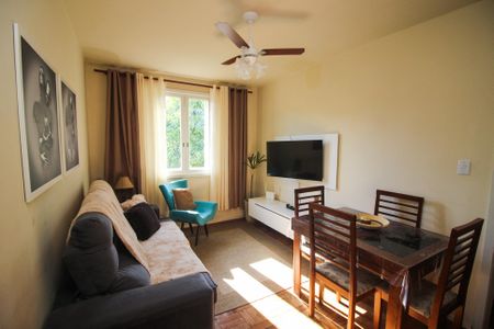 Sala de apartamento à venda com 2 quartos, 61m² em Partenon, Porto Alegre