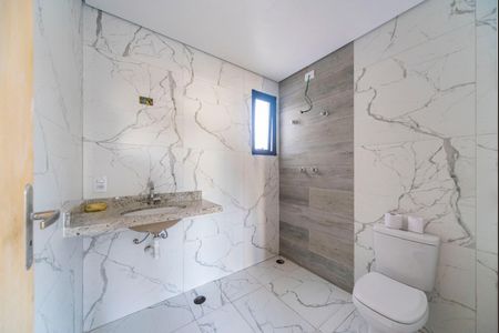 Banheiro de kitnet/studio à venda com 1 quarto, 79m² em Jardim Stella, Santo André