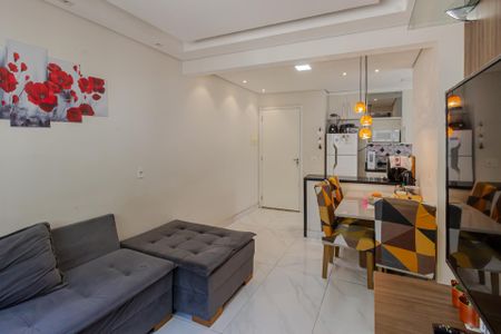 Sala de apartamento para alugar com 2 quartos, 43m² em Jardim Helga, São Paulo