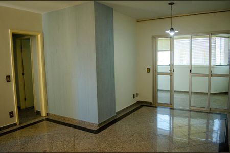 Sala de apartamento para alugar com 3 quartos, 98m² em Setor Aeroporto, Goiânia
