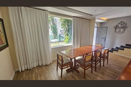 Casa à venda com 3 quartos, 235m² em Humaitá, Rio de Janeiro