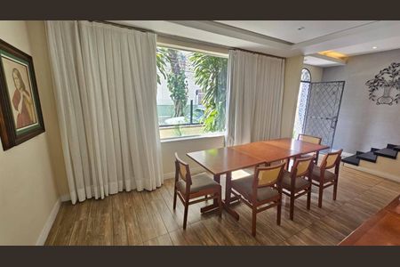 Casa à venda com 3 quartos, 235m² em Humaitá, Rio de Janeiro