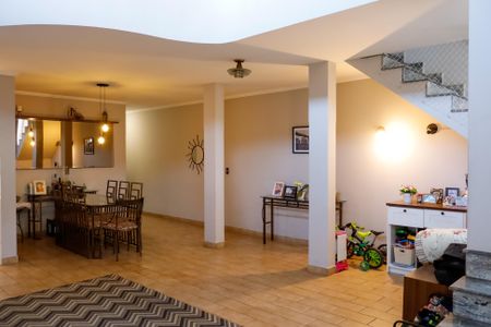 Sala de casa para alugar com 3 quartos, 320m² em Piratininga, Osasco