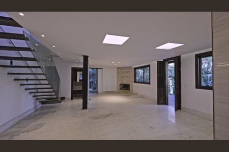 Sala de casa de condomínio à venda com 3 quartos, 358m² em Condomínio Pasárgada, Nova Lima