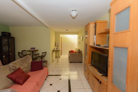 Sala de casa à venda com 3 quartos, 213m² em Conjunto Agua Branca, Contagem