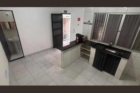 Cozinha de casa para alugar com 1 quarto, 320m² em Guilhermina, Praia Grande