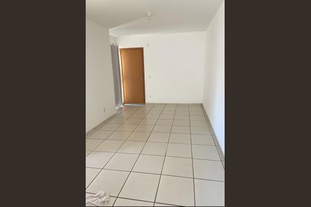 Sala de casa para alugar com 1 quarto, 320m² em Guilhermina, Praia Grande