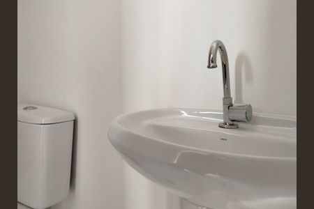 Banheiro da Suíte de kitnet/studio para alugar com 1 quarto, 27m² em Penha de França, São Paulo