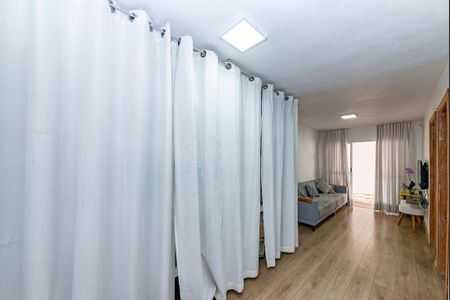 Sala de casa à venda com 4 quartos, 170m² em Conjunto Agua Branca, Contagem