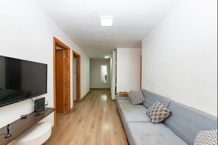 Sala de casa à venda com 4 quartos, 170m² em Conjunto Agua Branca, Contagem