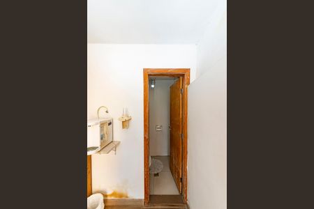 Lavabo 1 de casa à venda com 4 quartos, 170m² em Conjunto Agua Branca, Contagem