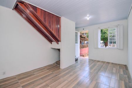 Sala de casa à venda com 2 quartos, 140m² em Floresta, Porto Alegre