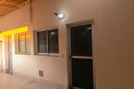Quarto 1 vista de apartamento à venda com 2 quartos, 50m² em Floramar, Belo Horizonte