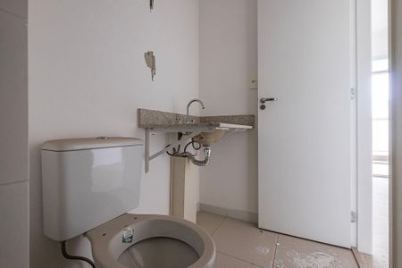 Banheiro de kitnet/studio à venda com 1 quarto, 24m² em Jardim Paulistano, São Paulo