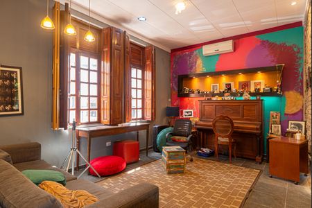 Sala 1 de casa para alugar com 4 quartos, 270m² em Bela Vista, São Paulo