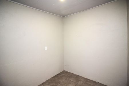 Suíte de casa de condomínio para alugar com 1 quarto, 18m² em Azenha, Porto Alegre