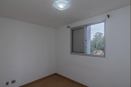 Quarto 2 de apartamento para alugar com 2 quartos, 63m² em Vila Santa Teresa, São Paulo