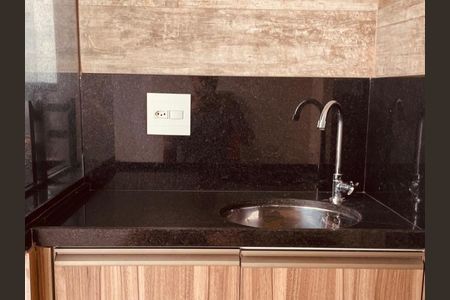 Sacada de apartamento à venda com 2 quartos, 60m² em Bussocaba, Osasco