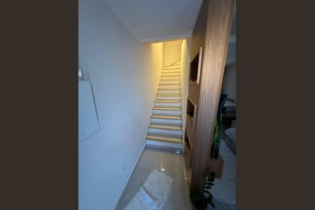 Escada de casa de condomínio à venda com 2 quartos, 78m² em Vila Alati, Jundiaí