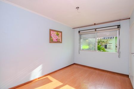 Sala de apartamento para alugar com 2 quartos, 58m² em Jardim Itu, Porto Alegre