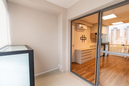 Varanda de kitnet/studio para alugar com 1 quarto, 32m² em Sacomã, São Paulo