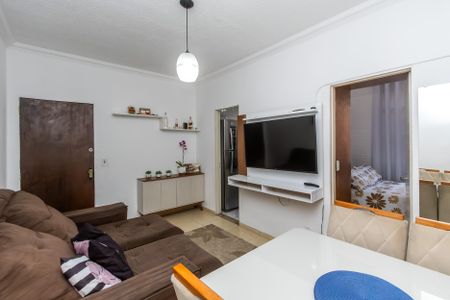 Sala de apartamento para alugar com 2 quartos, 40m² em Itatiaia, Belo Horizonte