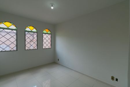 Sala 1 de casa à venda com 4 quartos, 400m² em São Salvador, Belo Horizonte