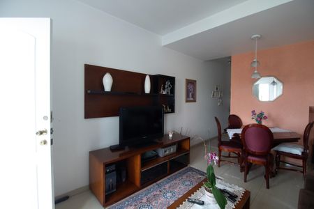 Sala de casa de condomínio à venda com 2 quartos, 85m² em Vila Antônio, São Paulo