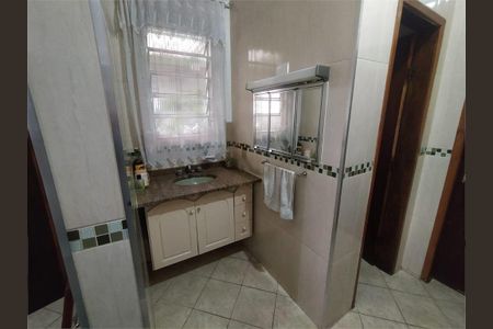 Casa à venda com 4 quartos, 364m² em Jardim da Gloria, Taboão da Serra